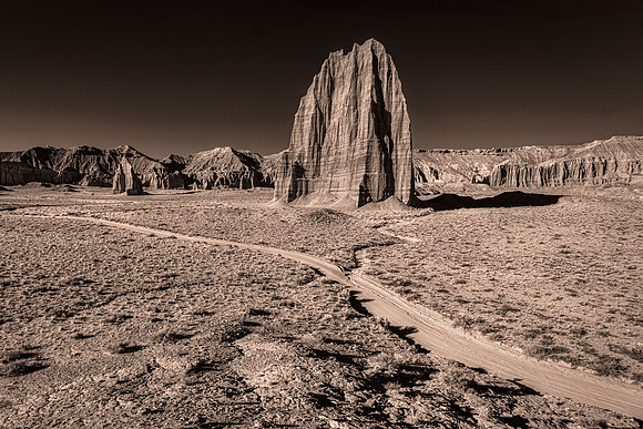 Temple of the Sun Infrared , Cathedral Valley 4090