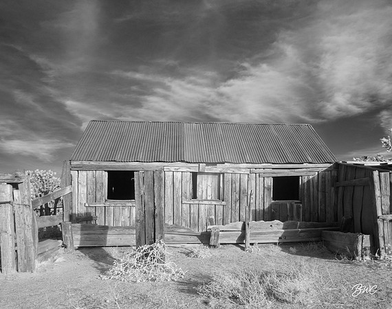 Mojave Barn Infrared 120